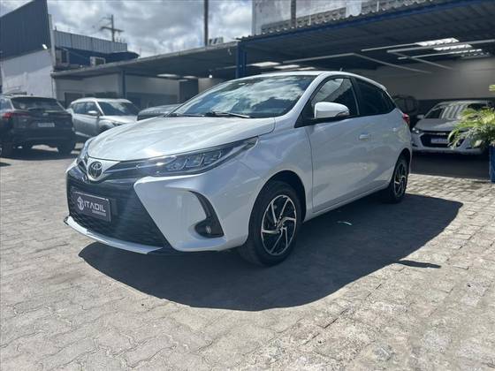 TOYOTA YARIS 1.5 16V FLEX XLS CONNECT MULTIDRIVE TOYOTA YARIS 1.5 16V FLEX XLS CONNECT MULTIDRIVE